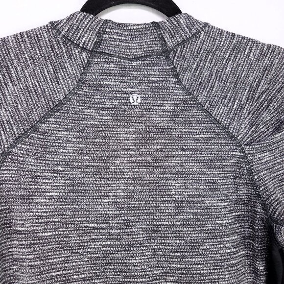 Lululemon Shirt Size 8 Long Sleeve Athletic Grey Thumbholes Zip Pockets - Picture 5 of 11